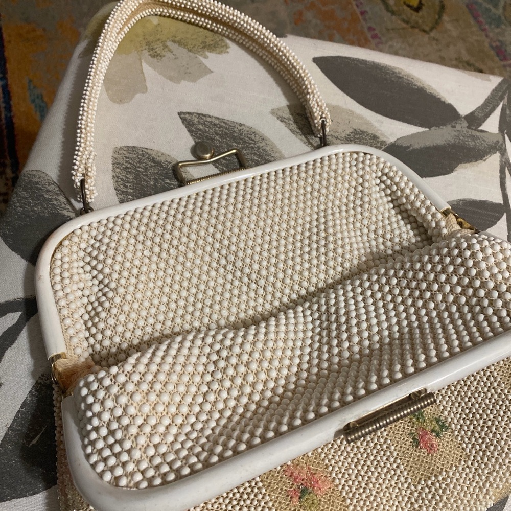 Vintage Floral Beaded Handbag - Picture 2 of 2